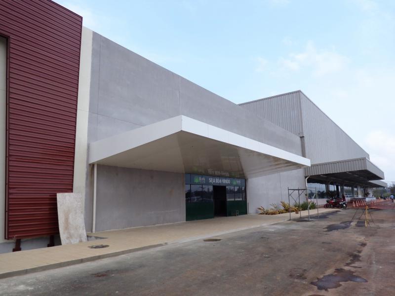 TIPOLOGIA DA EDIFICAÇÃO : SHOPPING CENTER – COBERTURA METÁLICA BURITI SHOPPING – MOGI GUAÇU-SP