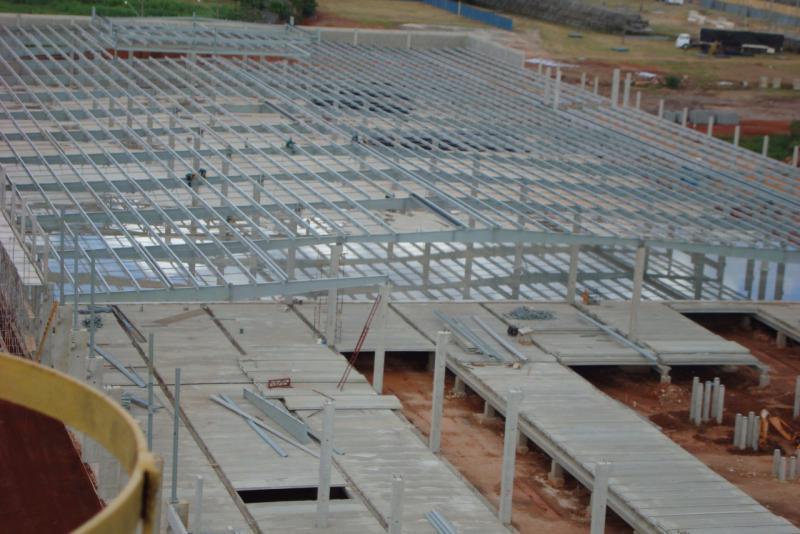 TIPOLOGIA DA EDIFICAÇÃO : SHOPPING CENTER – COBERTURA METÁLICA BURITI SHOPPING – MOGI GUAÇU-SP